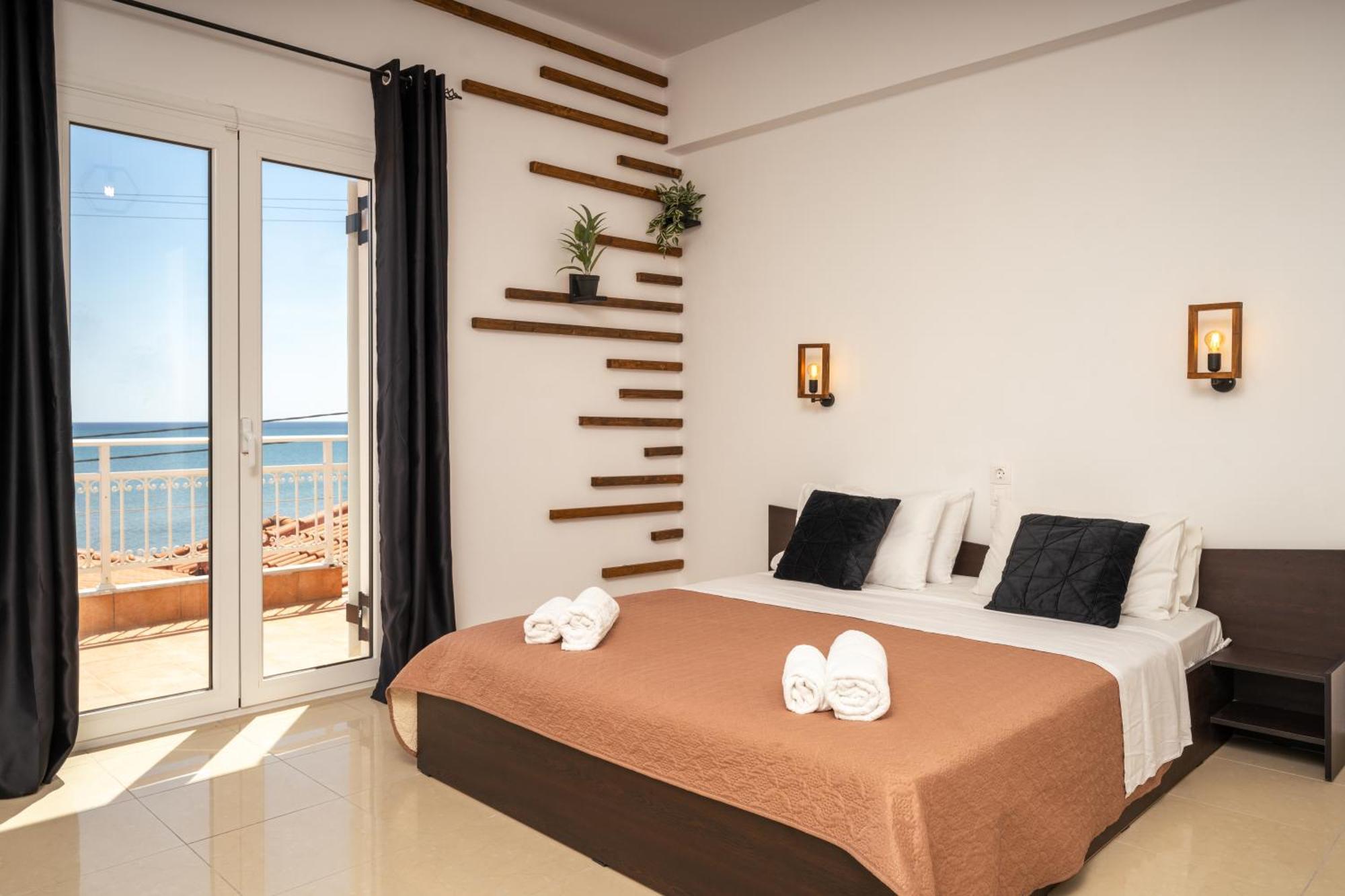 C'Est La Vie Rooms And Suites Laganas Exterior foto